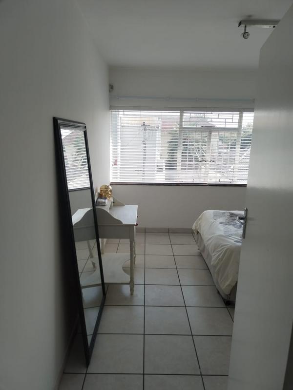 1 Bedroom Property for Sale in Rondebosch Western Cape